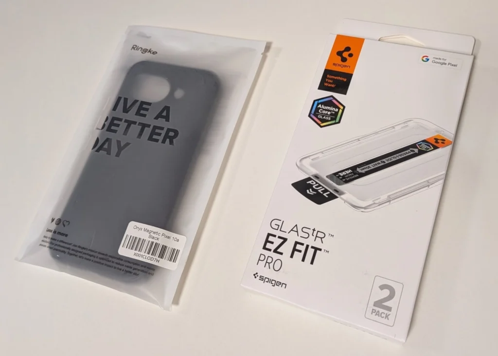 Pixel 10a用に購入したRingkeのMagSafe対応ケース（約36.8g）とSpigenのガイド枠付きガラスフィルム（2枚入り）の未開封パッケージ