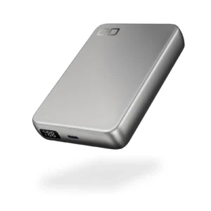 10000mAhの大容量とワイヤレス充電を両立したCIOのモバイルバッテリー「SMARTCOBY SLIMⅡ Wireless2.2 Pro SS10K」。残量が数字でわかるデジタル表示とUSBポートを備えた、シルバーの本体画像。